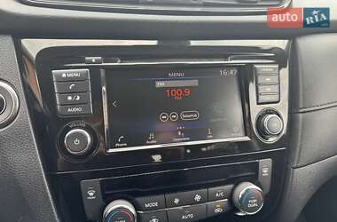 Внедорожник / Кроссовер Nissan Rogue 2019 в 