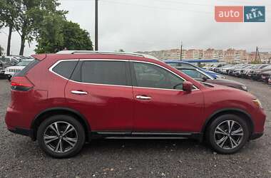 Внедорожник / Кроссовер Nissan Rogue 2017 в 