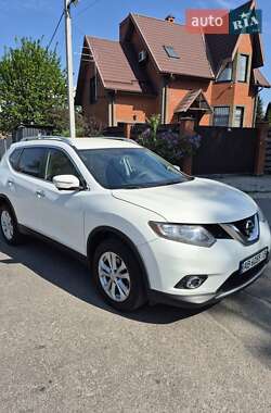 Внедорожник / Кроссовер Nissan Rogue 2015 в Киеве