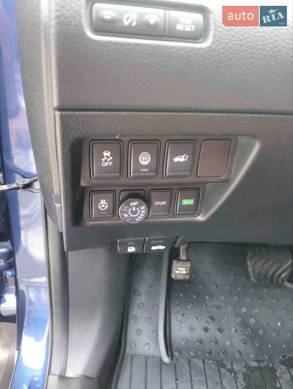 Позашляховик / Кросовер Nissan Rogue 2017 в Дніпрі фото 26 Позашляховик / Кросовер Nissan Rogue 2017 в Дніпрі