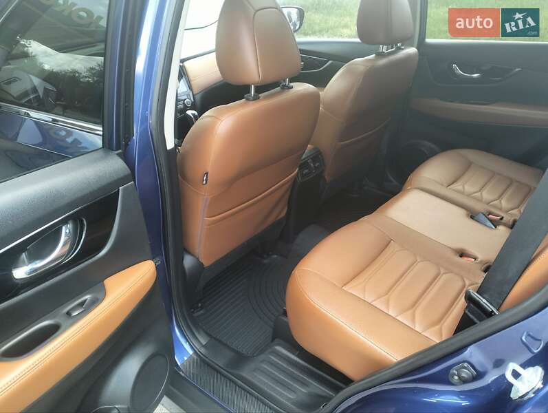 Позашляховик / Кросовер Nissan Rogue 2017 в Дніпрі фото 29 Позашляховик / Кросовер Nissan Rogue 2017 в Дніпрі