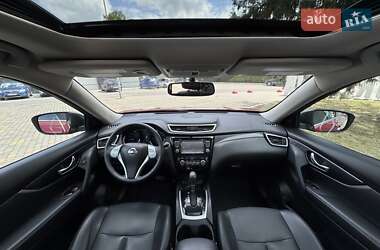 Позашляховик / Кросовер Nissan Rogue 2015 в Луцьку