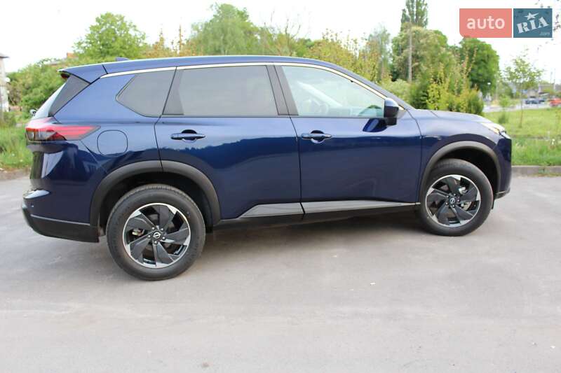 Позашляховик / Кросовер Nissan Rogue 2024 в Рівному