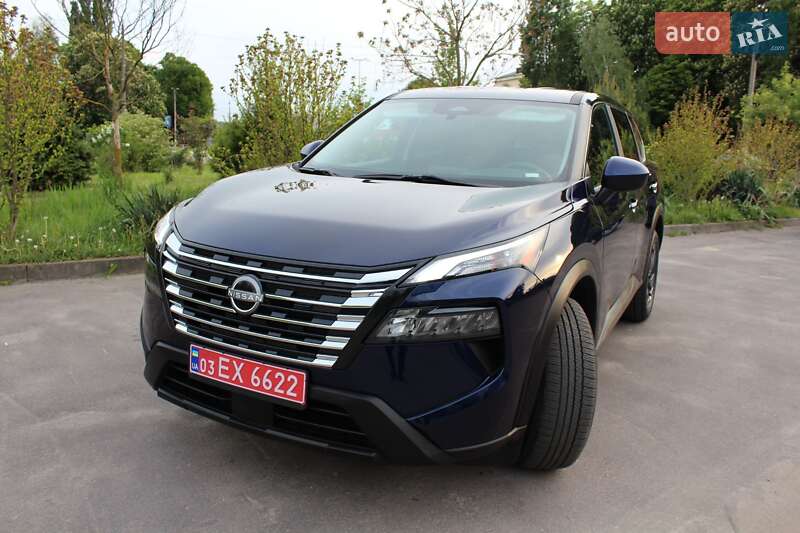 Позашляховик / Кросовер Nissan Rogue 2024 в Рівному