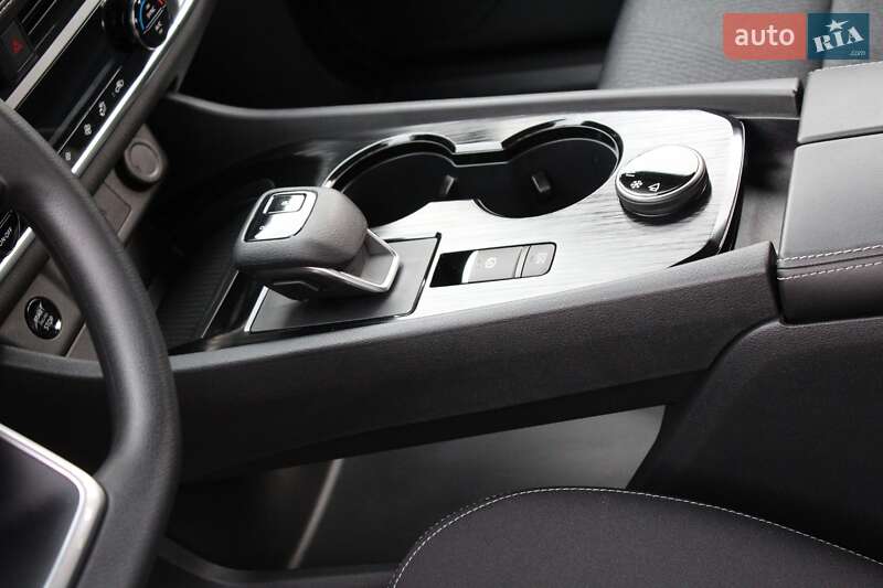 Позашляховик / Кросовер Nissan Rogue 2024 в Рівному