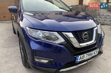 Позашляховик / Кросовер Nissan Rogue 2019 в 