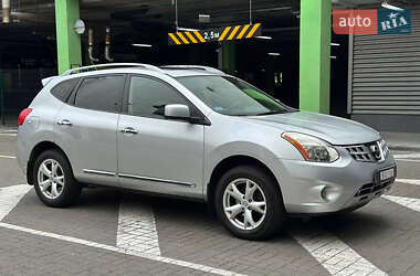 Позашляховик / Кросовер Nissan Rogue 2010 в 