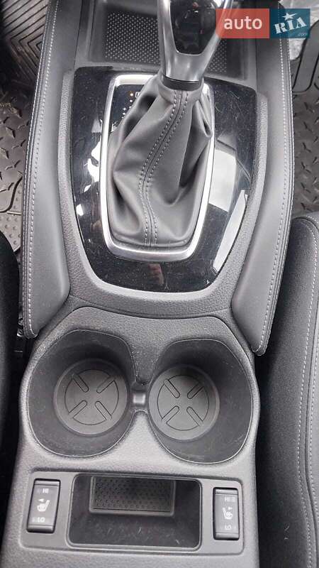 Позашляховик / Кросовер Nissan Rogue 2017 в Хмельницькому