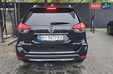 Позашляховик / Кросовер Nissan Rogue 2017 в 