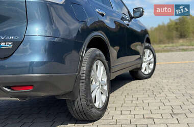 Внедорожник / Кроссовер Nissan Rogue 2014 в 