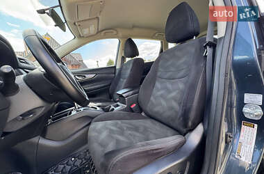 Внедорожник / Кроссовер Nissan Rogue 2014 в 