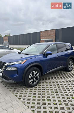 Позашляховик / Кросовер Nissan Rogue 2021 в 