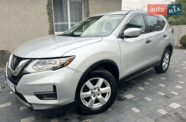 Внедорожник / Кроссовер Nissan Rogue 2018 в Дубно
