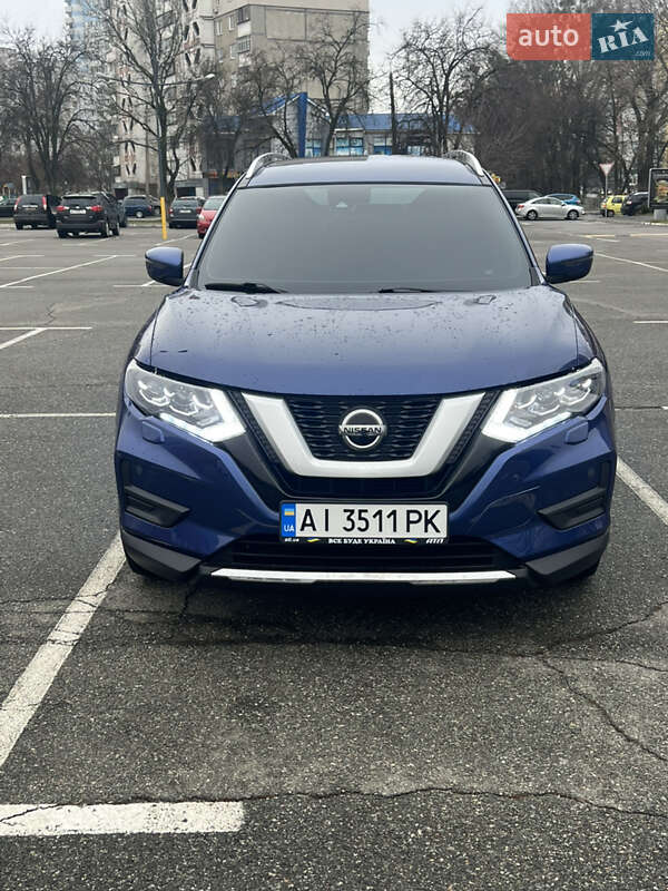 Позашляховик / Кросовер Nissan Rogue 2020 в 