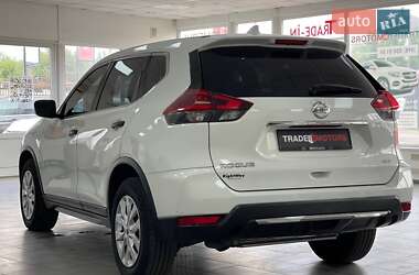 Внедорожник / Кроссовер Nissan Rogue 2018 в 