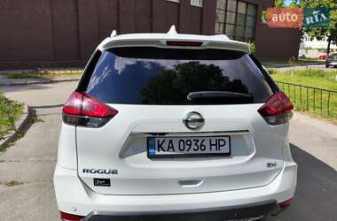 Внедорожник / Кроссовер Nissan Rogue 2019 в 