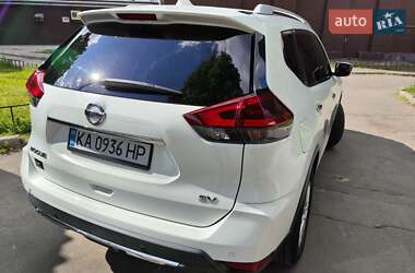 Внедорожник / Кроссовер Nissan Rogue 2019 в 