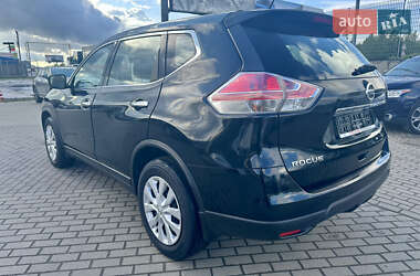 Внедорожник / Кроссовер Nissan Rogue 2015 в 