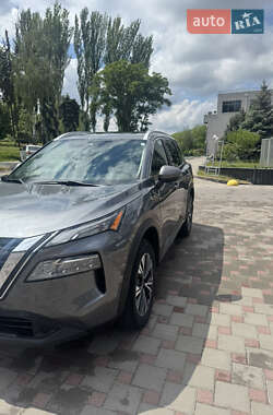 Внедорожник / Кроссовер Nissan Rogue 2022 в Запорожье