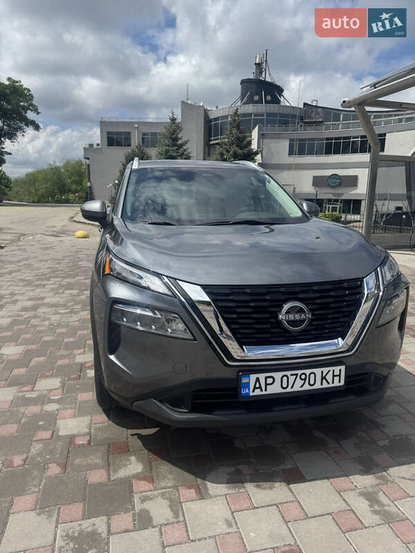 Позашляховик / Кросовер Nissan Rogue 2022 в Запоріжжі