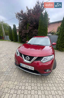 Позашляховик / Кросовер Nissan Rogue 2016 в 