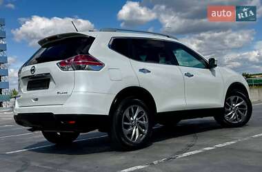 Позашляховик / Кросовер Nissan Rogue 2015 в 