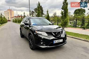 Внедорожник / Кроссовер Nissan Rogue 2016 в Киеве