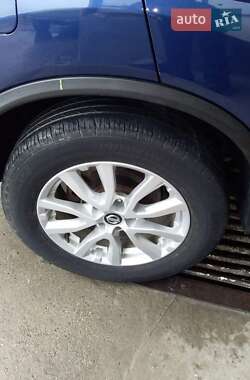 Позашляховик / Кросовер Nissan Rogue 2017 в 