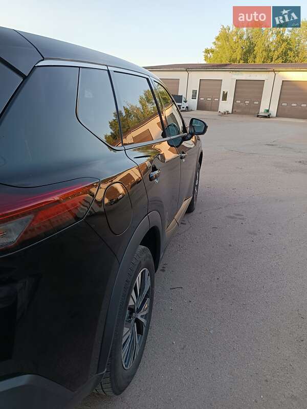 Позашляховик / Кросовер Nissan Rogue 2021 в Чернігові