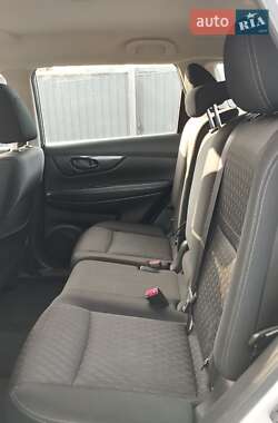 Позашляховик / Кросовер Nissan Rogue 2020 в 
