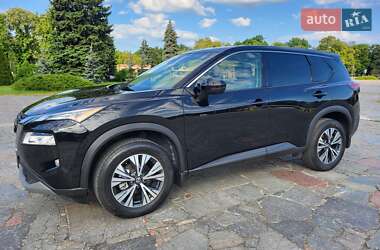 Внедорожник / Кроссовер Nissan Rogue 2021 в 