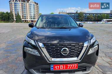 Внедорожник / Кроссовер Nissan Rogue 2021 в 