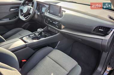 Внедорожник / Кроссовер Nissan Rogue 2021 в 