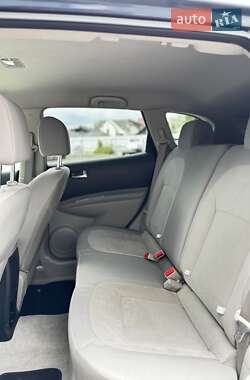 Позашляховик / Кросовер Nissan Rogue 2013 в Луцьку