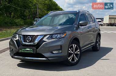 Позашляховик / Кросовер Nissan Rogue 2017 в Києві