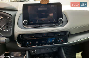 Внедорожник / Кроссовер Nissan Rogue 2021 в 