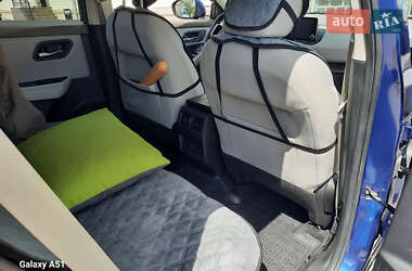 Внедорожник / Кроссовер Nissan Rogue 2021 в 