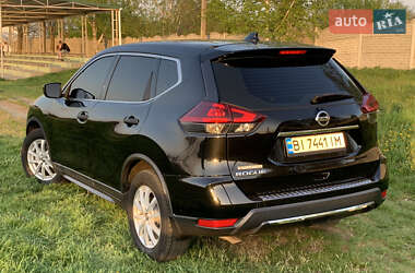 Внедорожник / Кроссовер Nissan Rogue 2019 в 