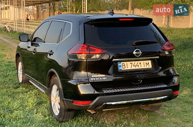 Внедорожник / Кроссовер Nissan Rogue 2019 в 