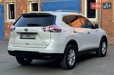 Внедорожник / Кроссовер Nissan Rogue 2016 в 