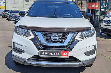 Позашляховик / Кросовер Nissan Rogue 2017 в 