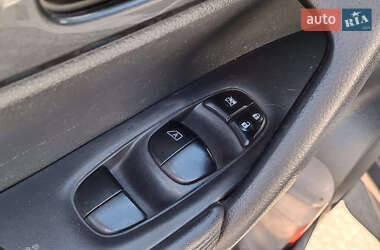 Позашляховик / Кросовер Nissan Rogue 2017 в 
