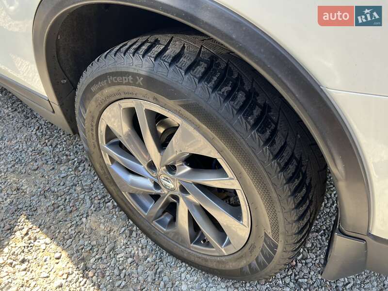 Внедорожник / Кроссовер Nissan Rogue 2016 в Одессе