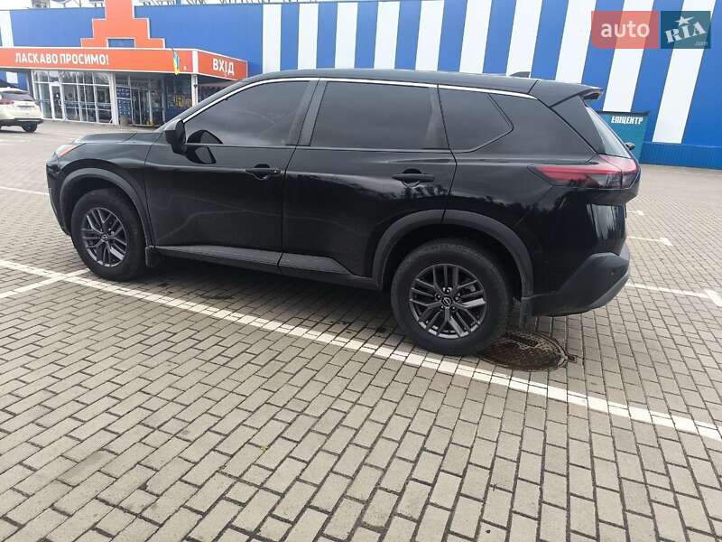 Внедорожник / Кроссовер Nissan Rogue 2022 в Дубно
