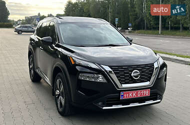 Внедорожник / Кроссовер Nissan Rogue 2021 в 