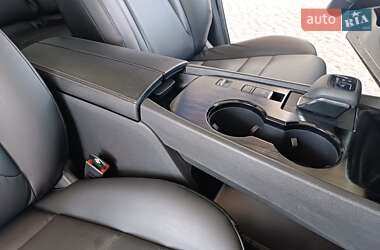 Внедорожник / Кроссовер Nissan Rogue 2022 в 