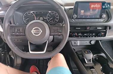 Внедорожник / Кроссовер Nissan Rogue 2022 в 