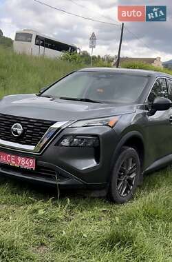 Внедорожник / Кроссовер Nissan Rogue 2020 в Рахове