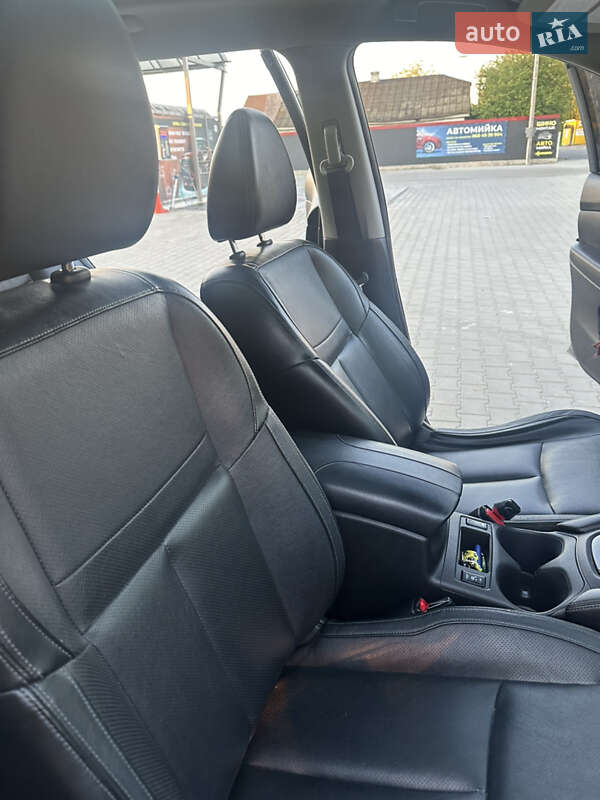 Позашляховик / Кросовер Nissan Rogue 2018 в Полонному