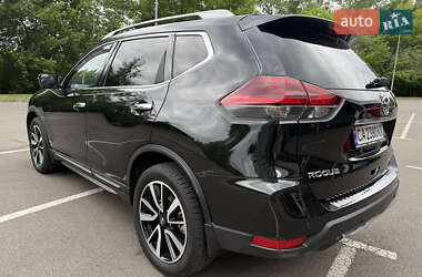 Внедорожник / Кроссовер Nissan Rogue 2019 в 
